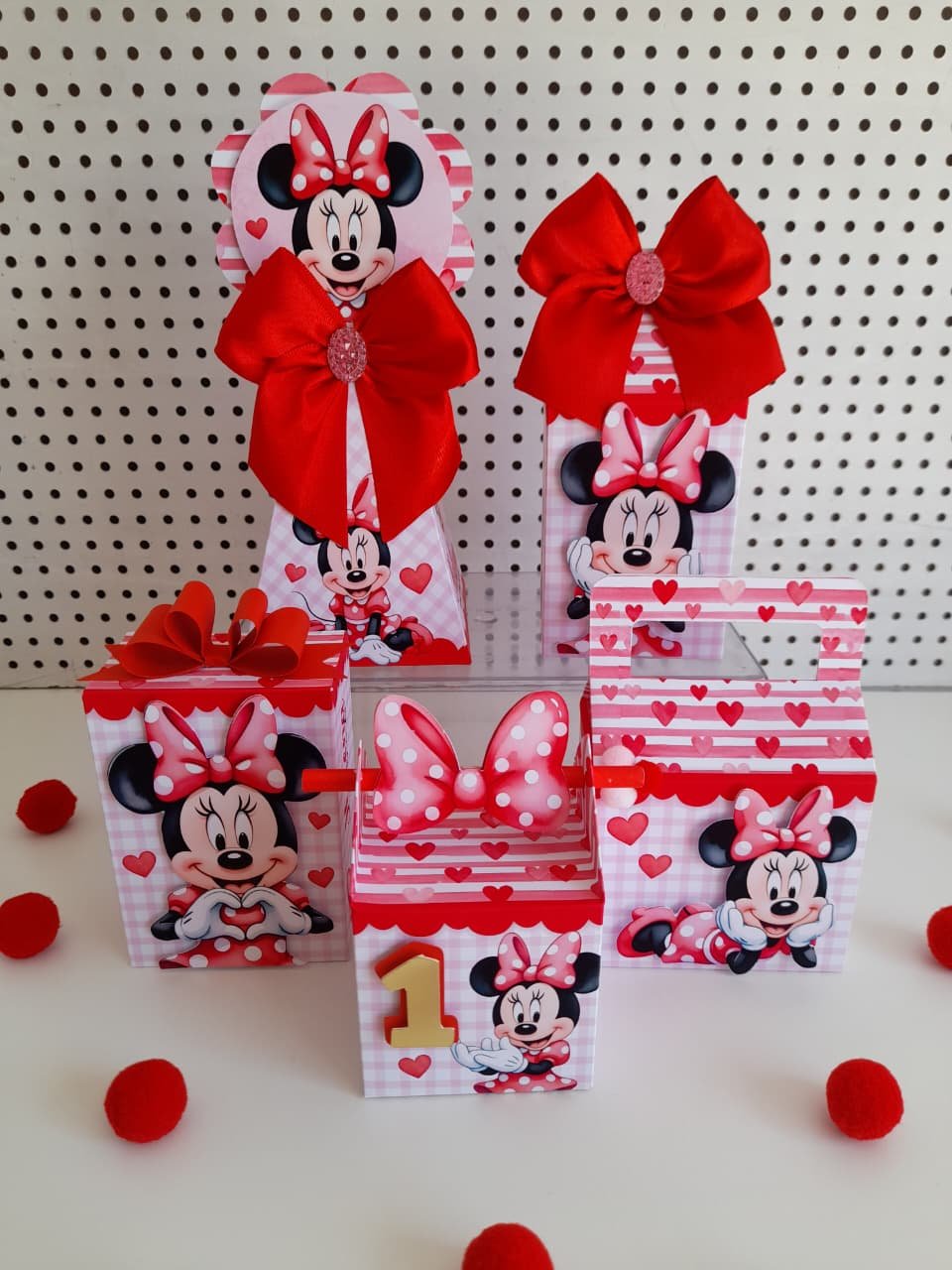 KIT FESTA MINNIE VERMELHA (1) Arquivo de Corte Kit Festa Minnie Vermelha - Imagem 1